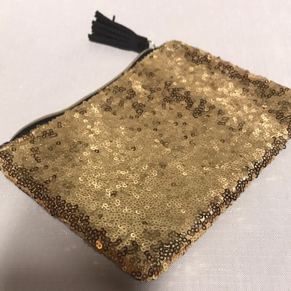 Makeup bag sequins gold nwt travel bag black makeup bag makeup brush included